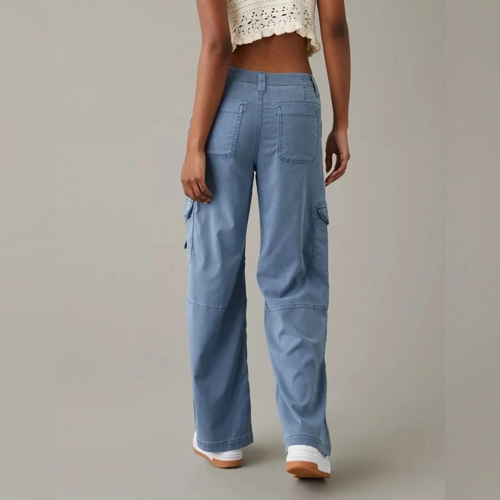 American Eagle | Stretch High-Waisted Cargo Baggy Wide-Leg Pant | Size 8 Short - Picture 2 of 12